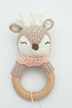 Hochet et anneau de dentition en crochet