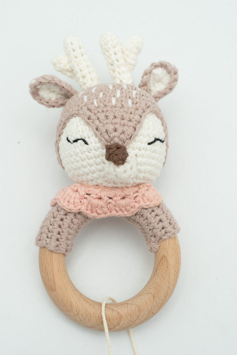 Hochet et anneau de dentition en crochet
