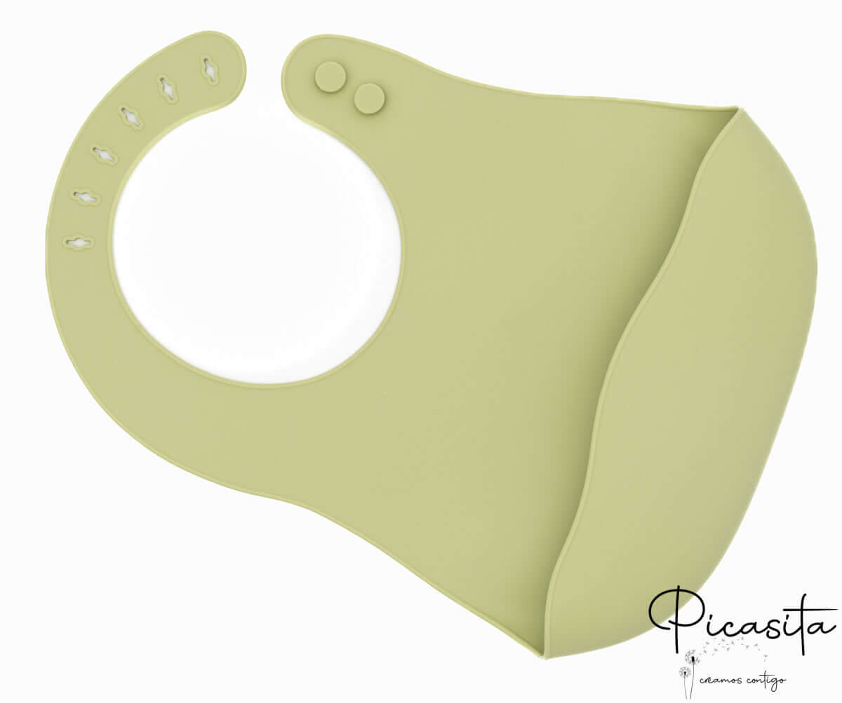 babero_de_silicona_con_bolso_de_nube