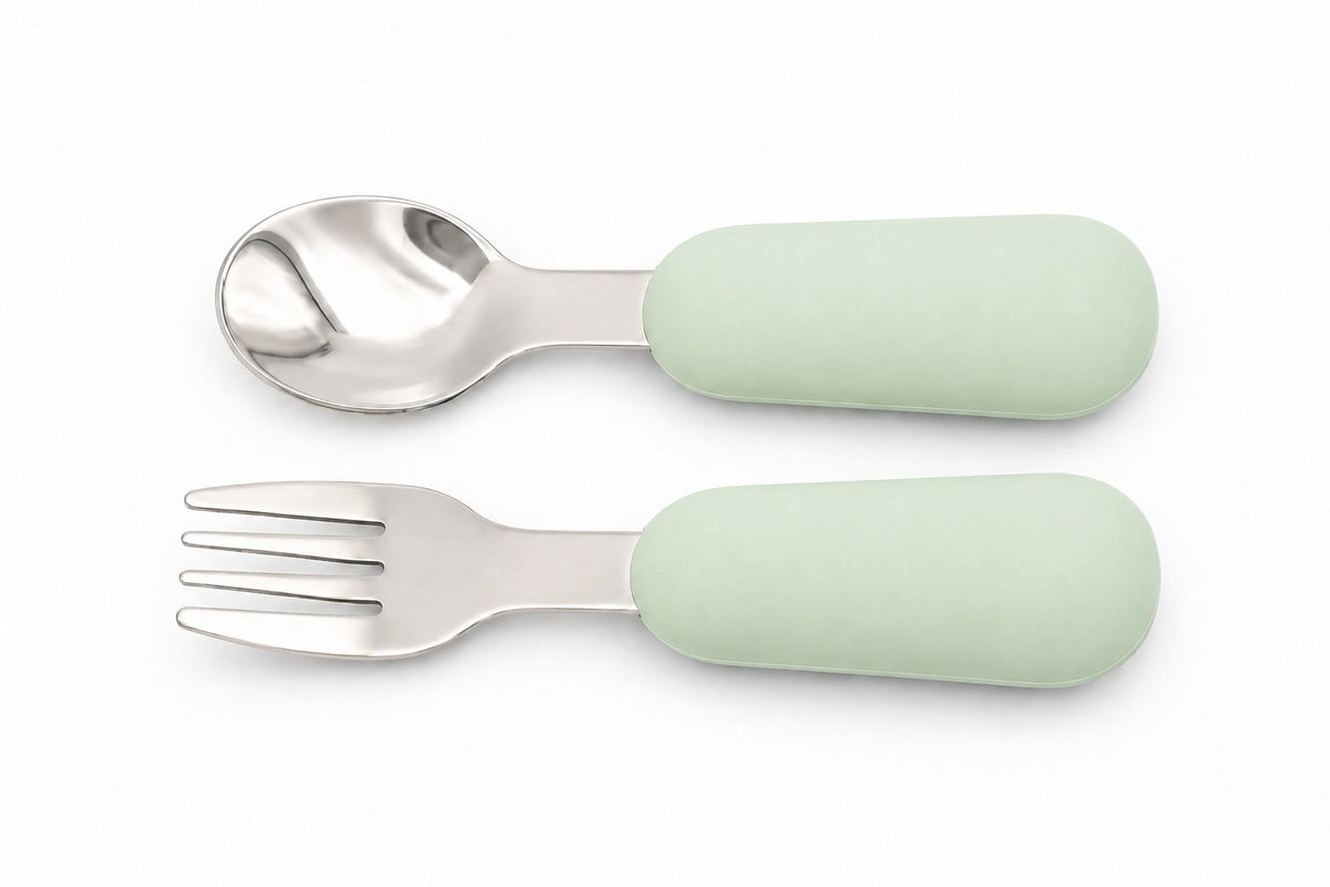 Couverts bébé DME, cuillère et fourchette en silicone couleur vert clair