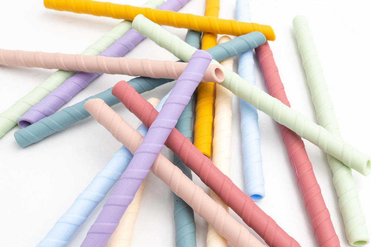 Pailles en silicone à relief spiralé en plusieurs couleurs