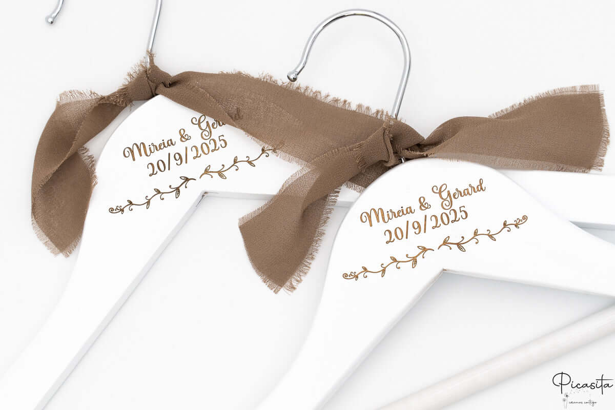 Percha Personalizada para Novios