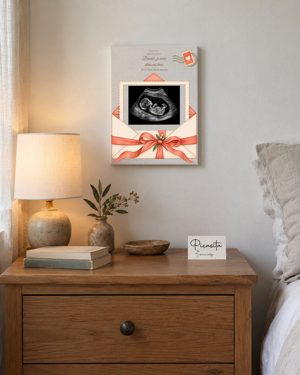Aperçu simulé : Lettre de bébé  sur Toile, 15 × 20 cm, avec échographie synthétique illustrative. Présentation au mur.