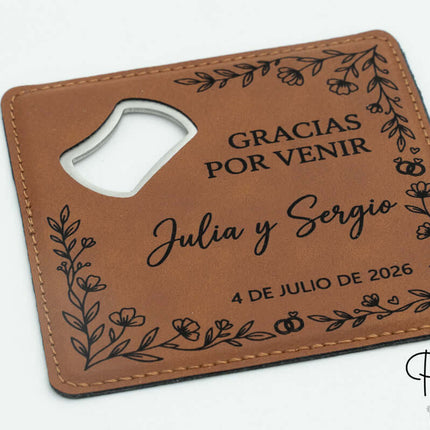 Posavasos de Cuero Sintetico con Abridor