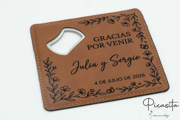 Posavasos de Cuero Sintetico con Abridor