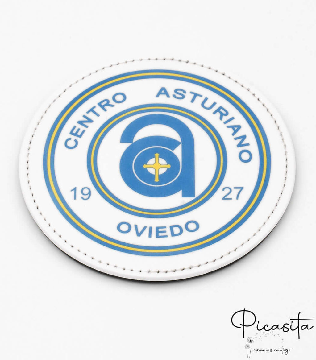 Posavasos de cuero PU blanco con insignia circular impresa