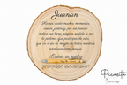 Image d’une plaque en bois personnalisée pour témoin de mariage.
