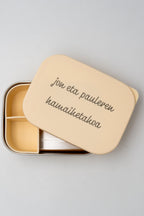 Lunch box XL en inox crème avec le couvercle gravé d'une phrase en basque